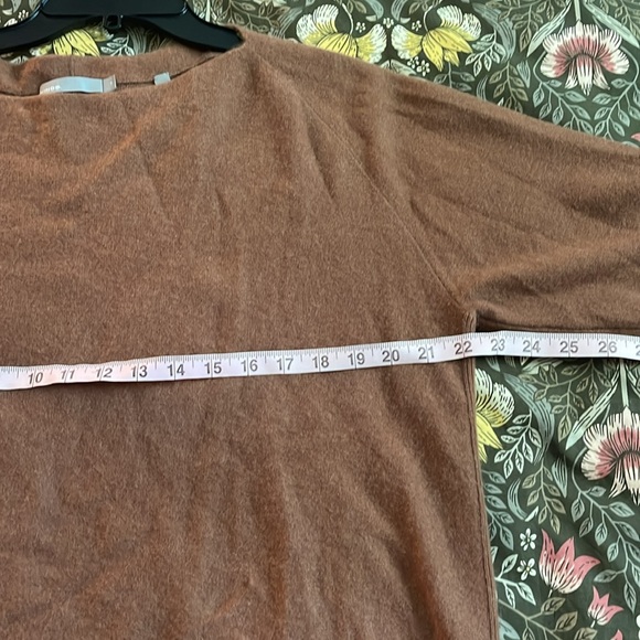 Vince Bateau Neck 100% Cashmere Knit Sweater szM - Picture 11 of 12